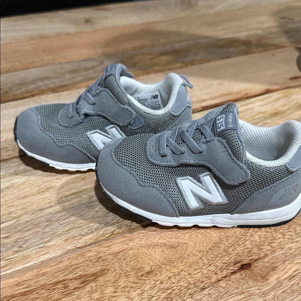 New Balance Kids' Sneakers in Gray and White-6C